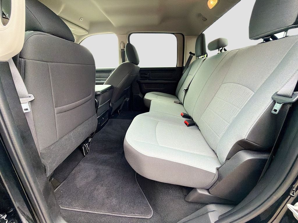 2023 RAM 1500 Classic Tradesman Crew Cab 4x4 5'7' Box