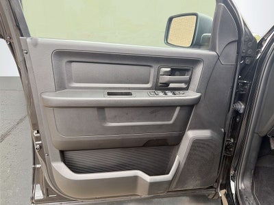 2023 RAM 1500 Classic Tradesman Crew Cab 4x4 5'7' Box