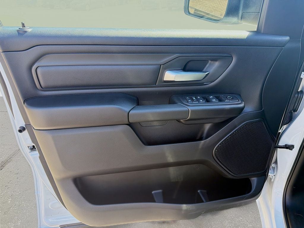 2026 RAM Ram 1500 RAM 1500 TRADESMAN CREW CAB 4X4 5'7' BOX