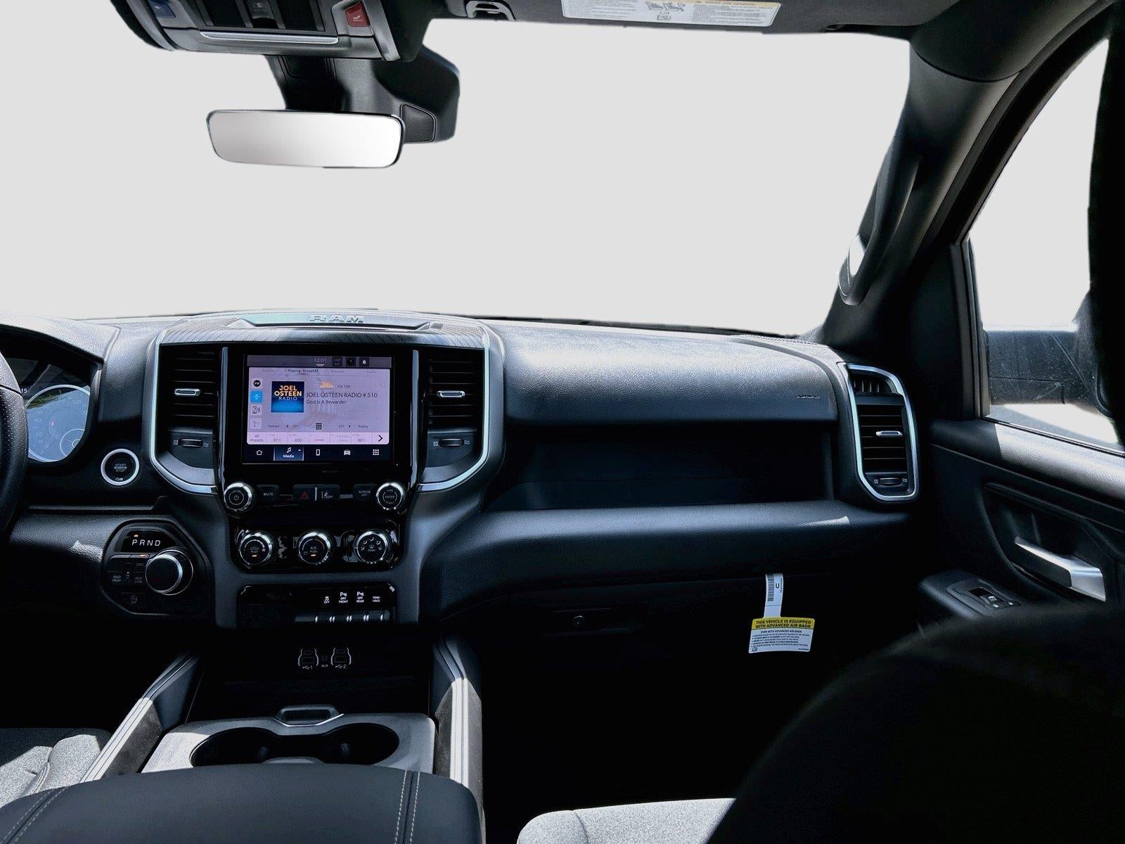 2026 RAM 1500 RAM 1500 EXPRESS CREW CAB 4X4 5'7' BOX