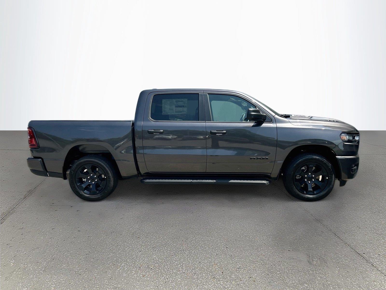 2026 RAM 1500 RAM 1500 EXPRESS CREW CAB 4X4 5'7' BOX