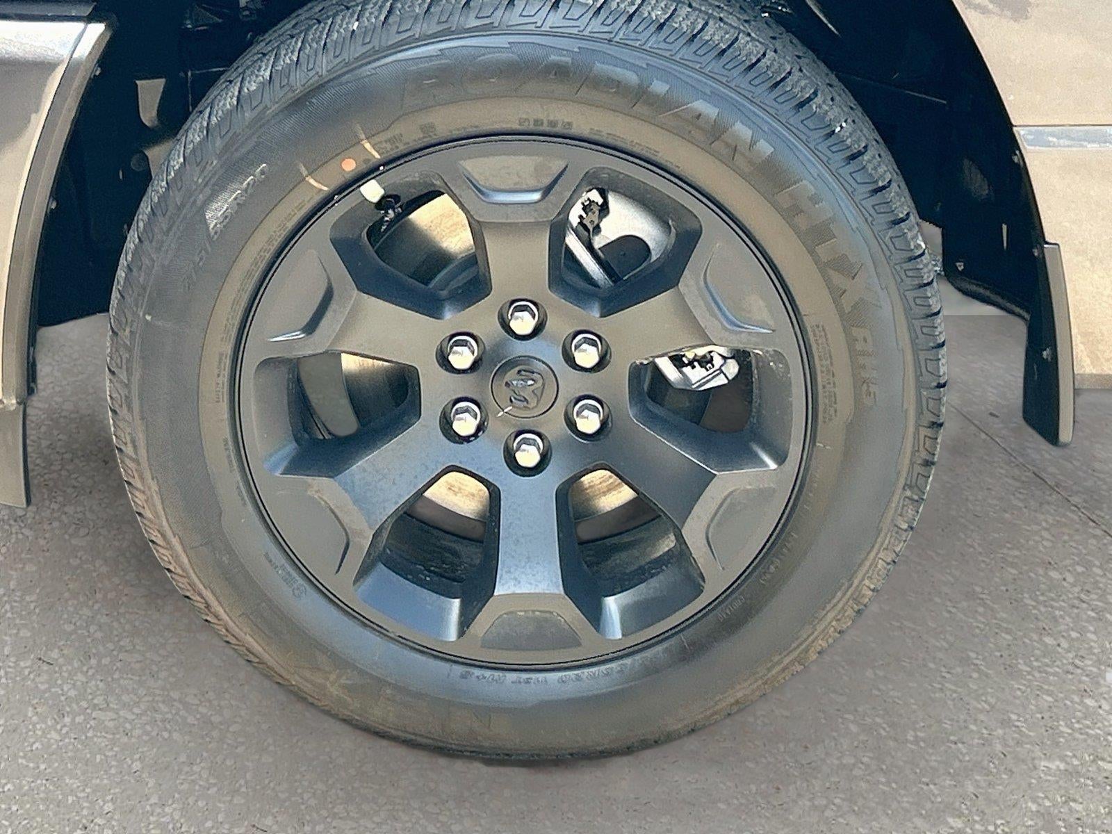 2026 RAM 1500 RAM 1500 EXPRESS CREW CAB 4X4 5'7' BOX