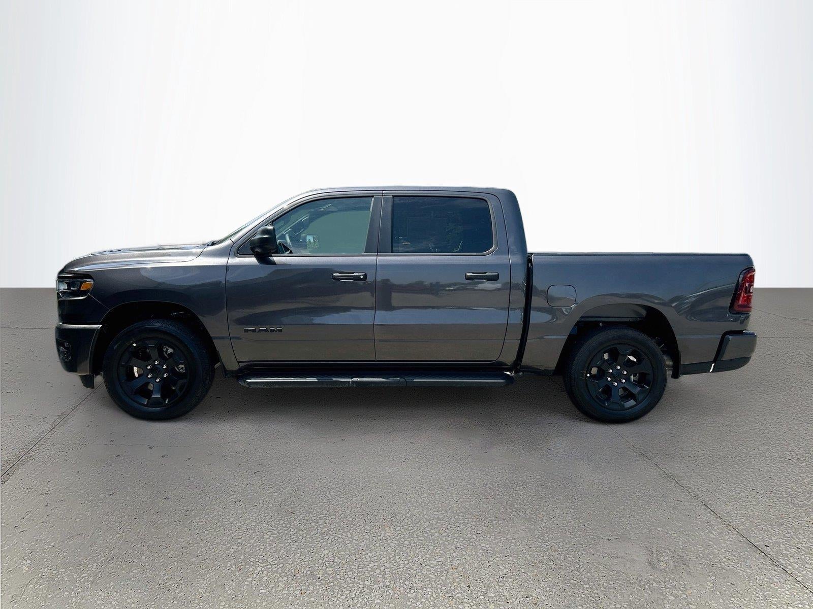 2026 RAM 1500 RAM 1500 EXPRESS CREW CAB 4X4 5'7' BOX