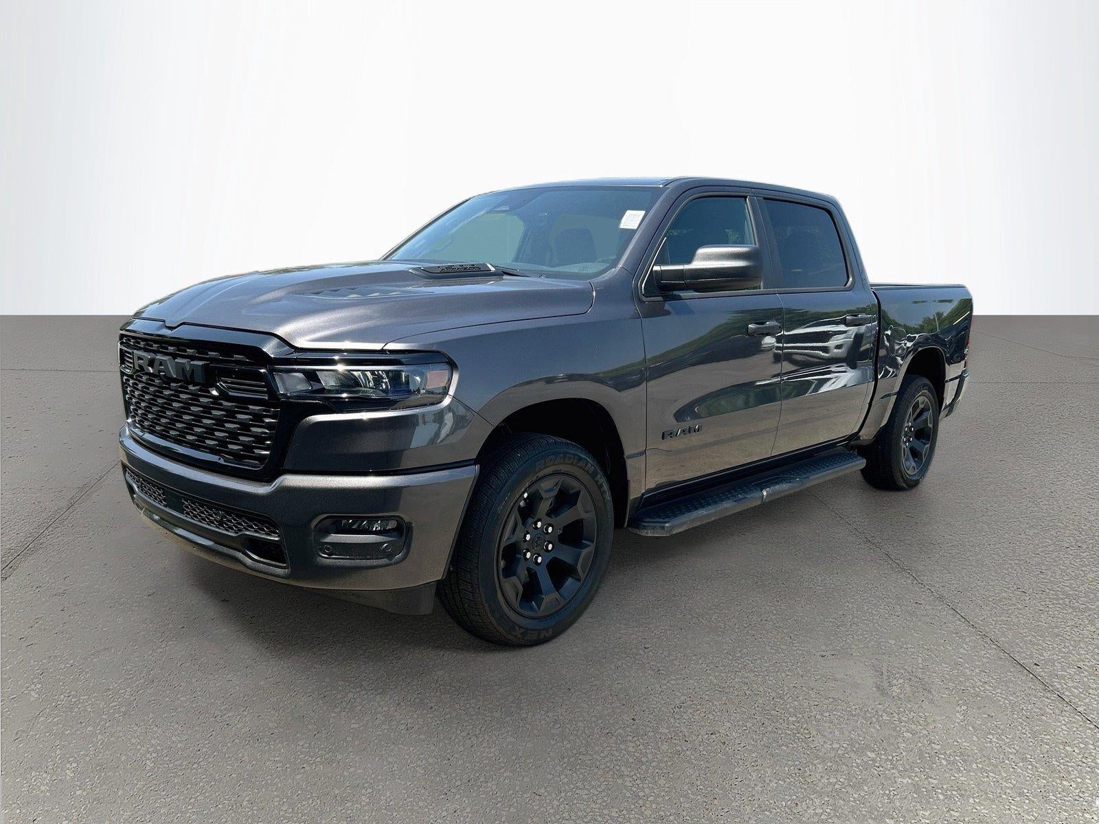 2026 RAM 1500 RAM 1500 EXPRESS CREW CAB 4X4 5'7' BOX