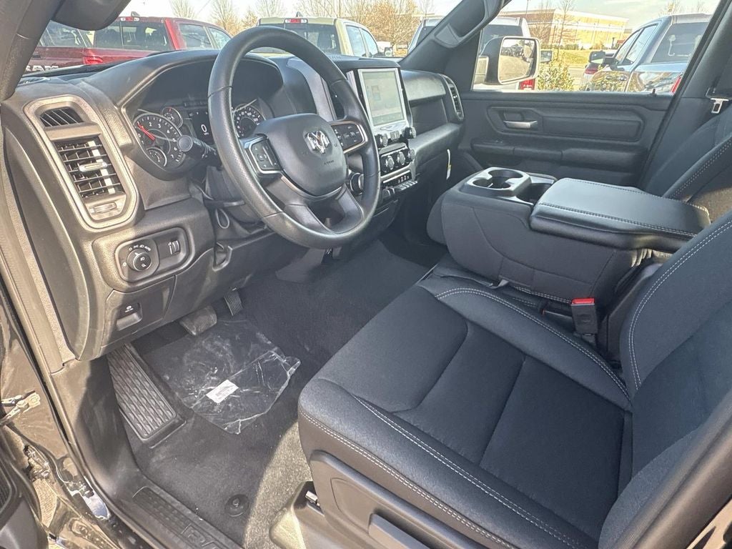 2026 RAM Ram 1500 RAM 1500 EXPRESS CREW CAB 4X4 5'7' BOX