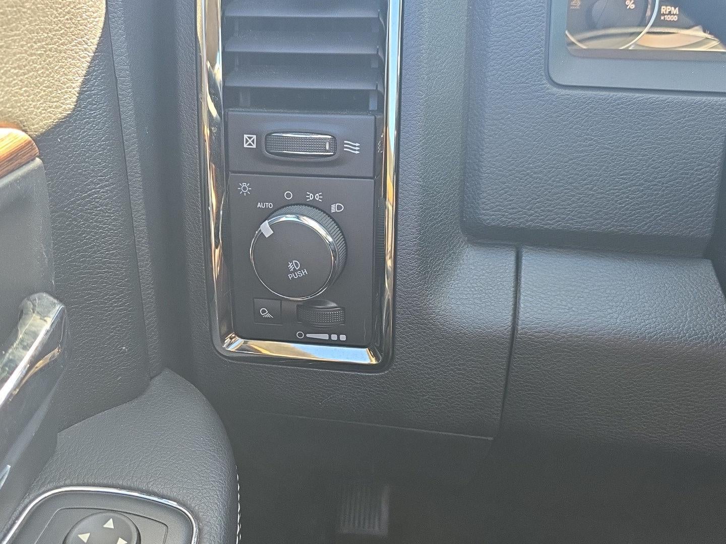 2018 RAM 2500 Laramie Mega Cab 4x2 6'4' Box