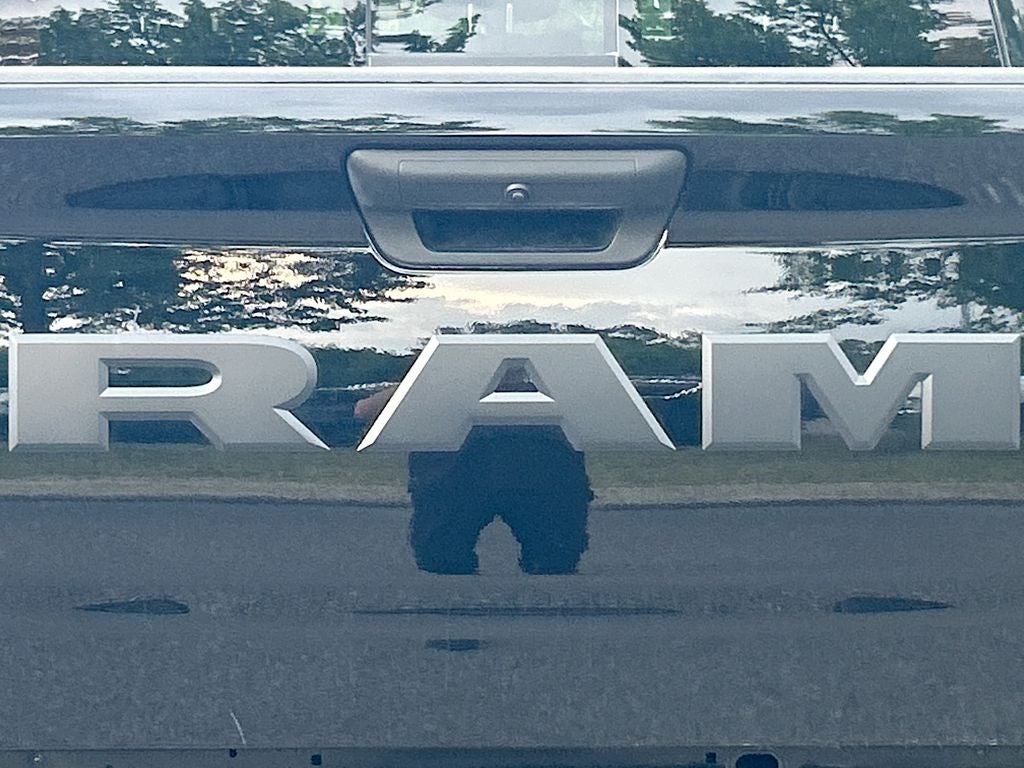 2026 RAM Ram 2500 RAM 2500 BLACK EXPRESS CREW CAB 4X4 6'4' BOX