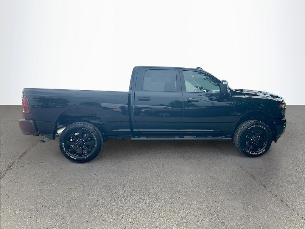 2026 RAM Ram 2500 RAM 2500 BLACK EXPRESS CREW CAB 4X4 6'4' BOX