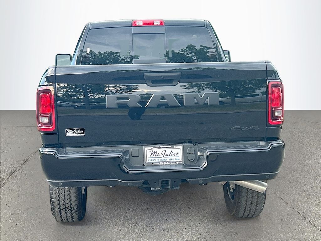 2026 RAM Ram 2500 RAM 2500 BLACK EXPRESS CREW CAB 4X4 6'4' BOX