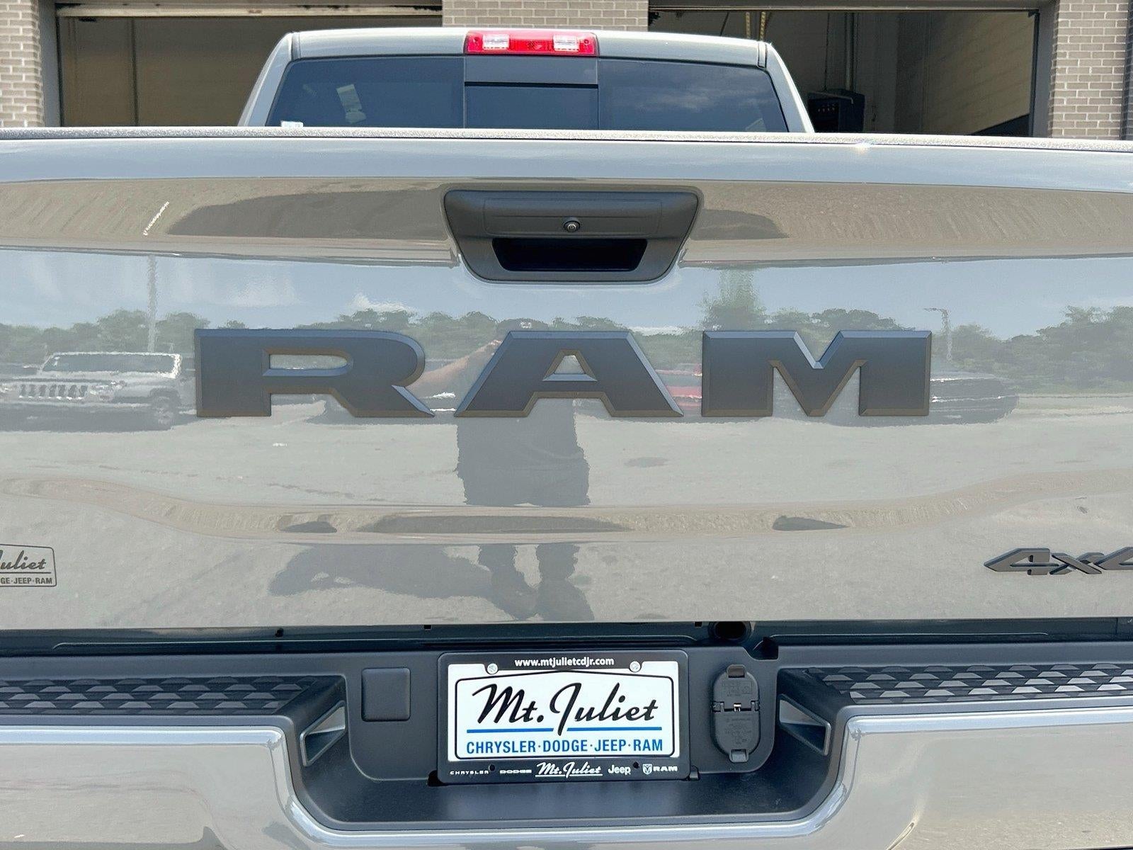 2027 RAM 2500 Black Express