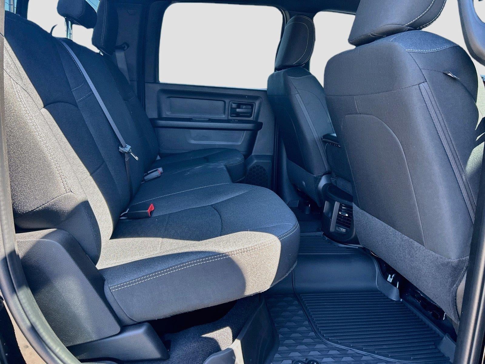2027 RAM Ram 2500 RAM 2500 TRADESMAN CREW CAB 4X4 6'4' BOX