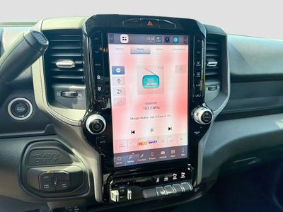 2026 RAM Ram 2500 RAM 2500 BLACK EXPRESS CREW CAB 4X4 6'4' BOX