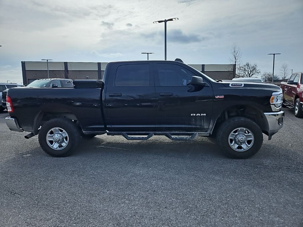 2022 RAM 2500 Tradesman Crew Cab 4x4 6'4' Box