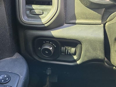 2019 RAM 2500 Tradesman Crew Cab 4x4 6'4' Box