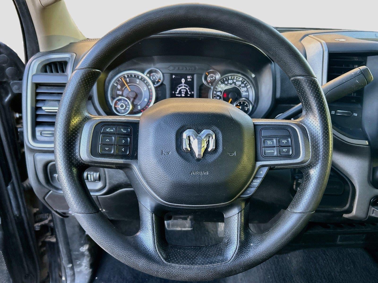 2019 RAM 2500 Tradesman Crew Cab 4x4 6'4' Box