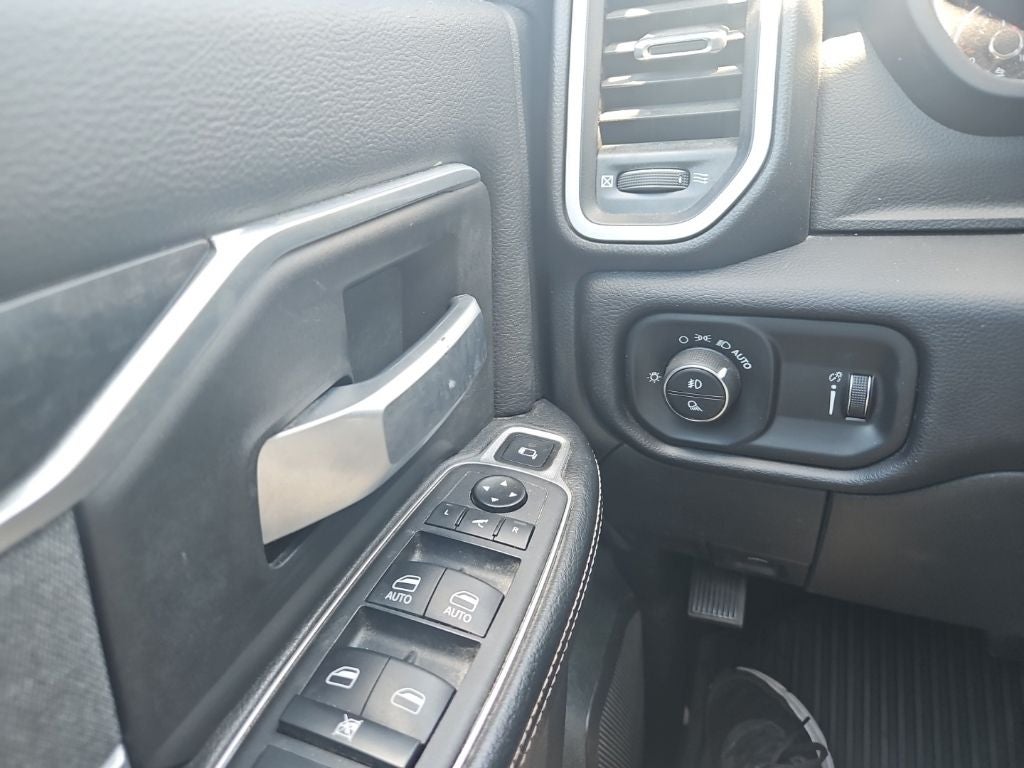 2022 RAM 2500 Big Horn Crew Cab 4x4 6'4' Box