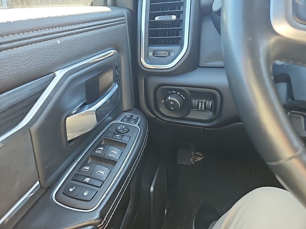 2023 RAM 2500 Laramie Crew Cab 4x4 6'4' Box