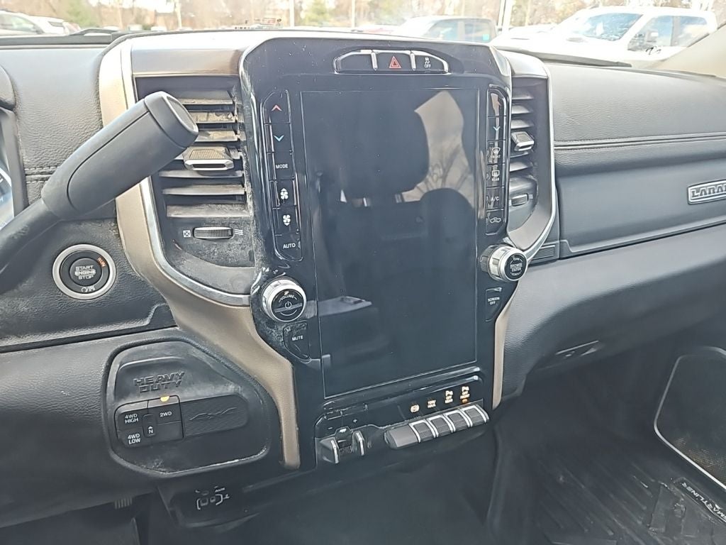2024 RAM 2500 Laramie Crew Cab 4x4 6'4' Box