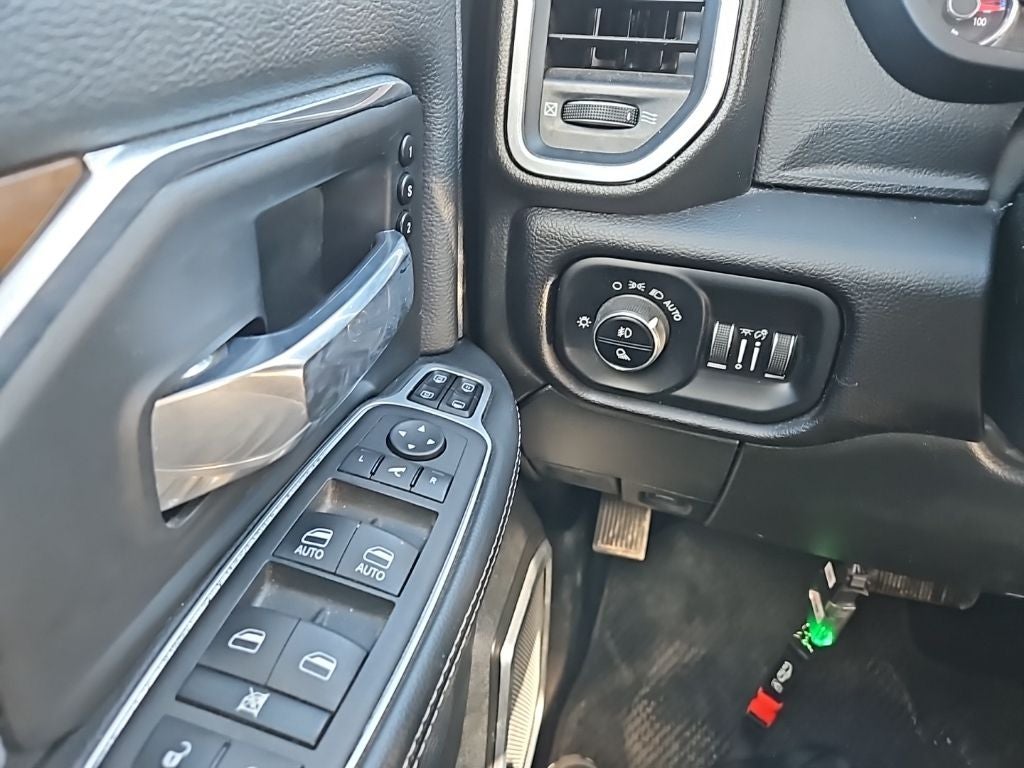 2024 RAM 2500 Laramie Crew Cab 4x4 6'4' Box