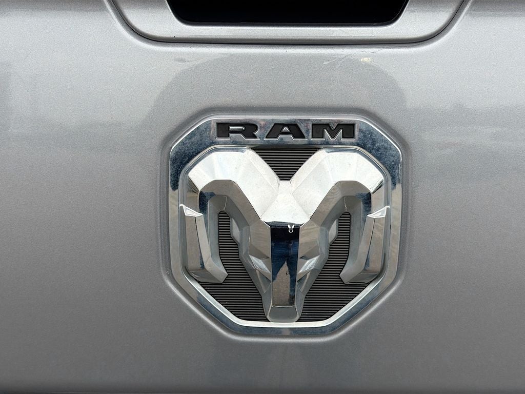 2021 RAM 2500 Big Horn Crew Cab 4x4 8' Box