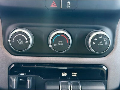 2021 RAM 2500 Big Horn Crew Cab 4x4 8' Box