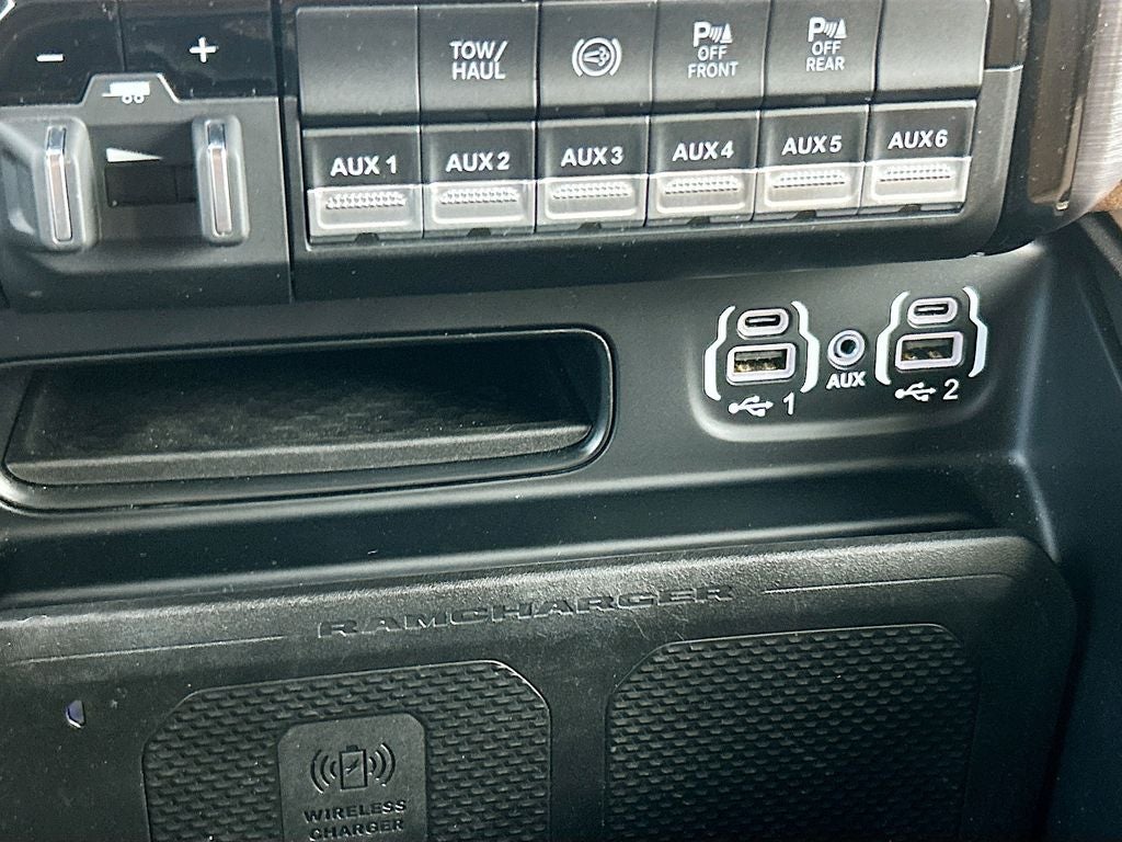 2024 RAM 2500 Limited Longhorn Crew Cab 4x4 8' Box