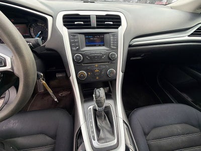 2013 Ford Fusion SE