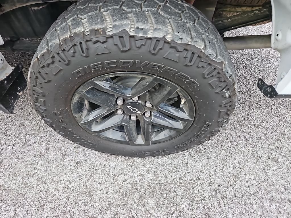 2023 Chevrolet Silverado 1500 4WD Crew Cab Standard Bed Custom Trail Boss