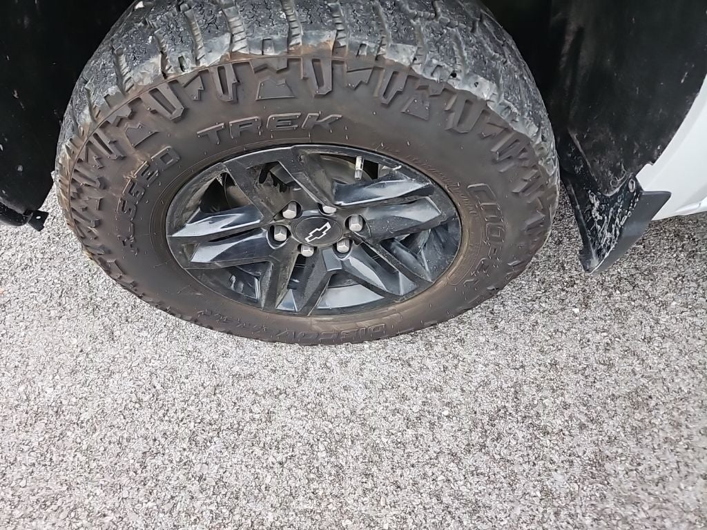 2023 Chevrolet Silverado 1500 4WD Crew Cab Standard Bed Custom Trail Boss