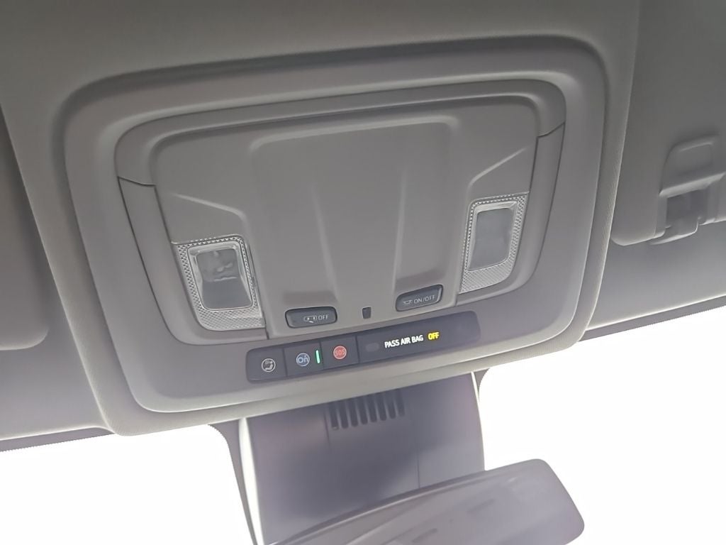 2023 Chevrolet Silverado 1500 4WD Crew Cab Standard Bed Custom Trail Boss