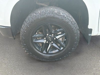 2023 Chevrolet Silverado 1500 4WD Crew Cab Standard Bed Custom Trail Boss