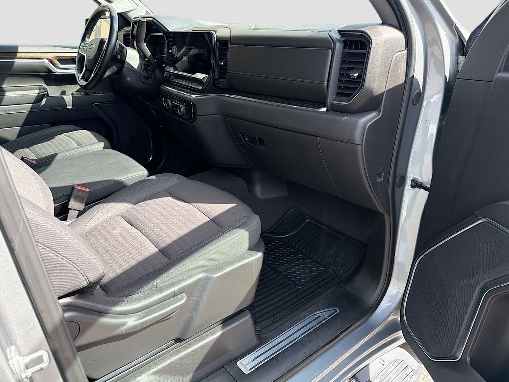 2024 Chevrolet Silverado 1500 4WD Crew Cab Standard Bed LT