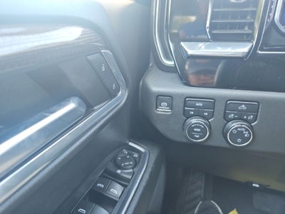 2023 Chevrolet Silverado 1500 4WD Crew Cab Standard Bed LT