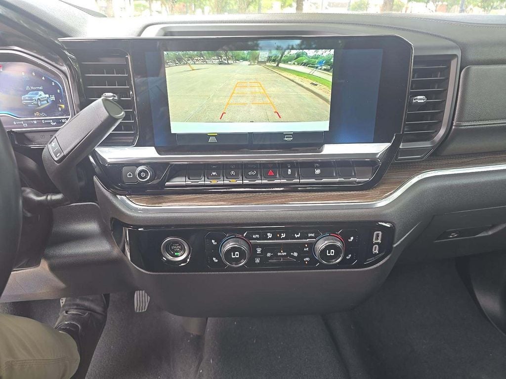 2023 Chevrolet Silverado 1500 4WD Crew Cab Standard Bed LT