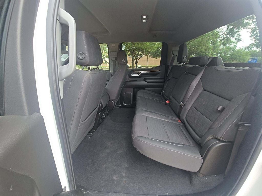 2023 Chevrolet Silverado 1500 4WD Crew Cab Standard Bed LT