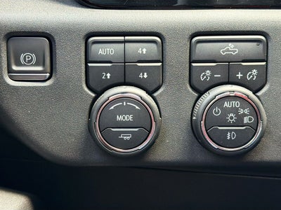 2023 Chevrolet Silverado 1500 4WD Crew Cab Short Bed LT Trail Boss