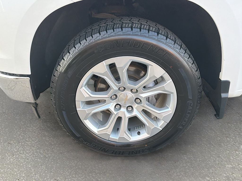 2023 Chevrolet Silverado 1500 4WD Crew Cab Short Bed LTZ