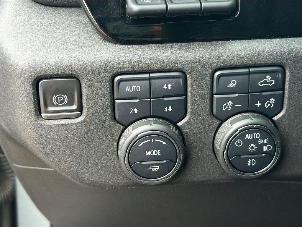 2023 Chevrolet Silverado 1500 4WD Crew Cab Short Bed ZR2