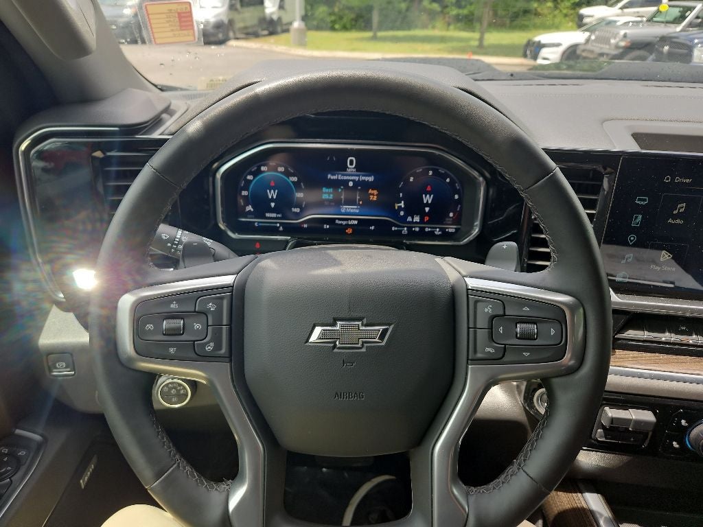 2025 Chevrolet Silverado 1500 4WD Crew Cab Short Bed LT Trail Boss