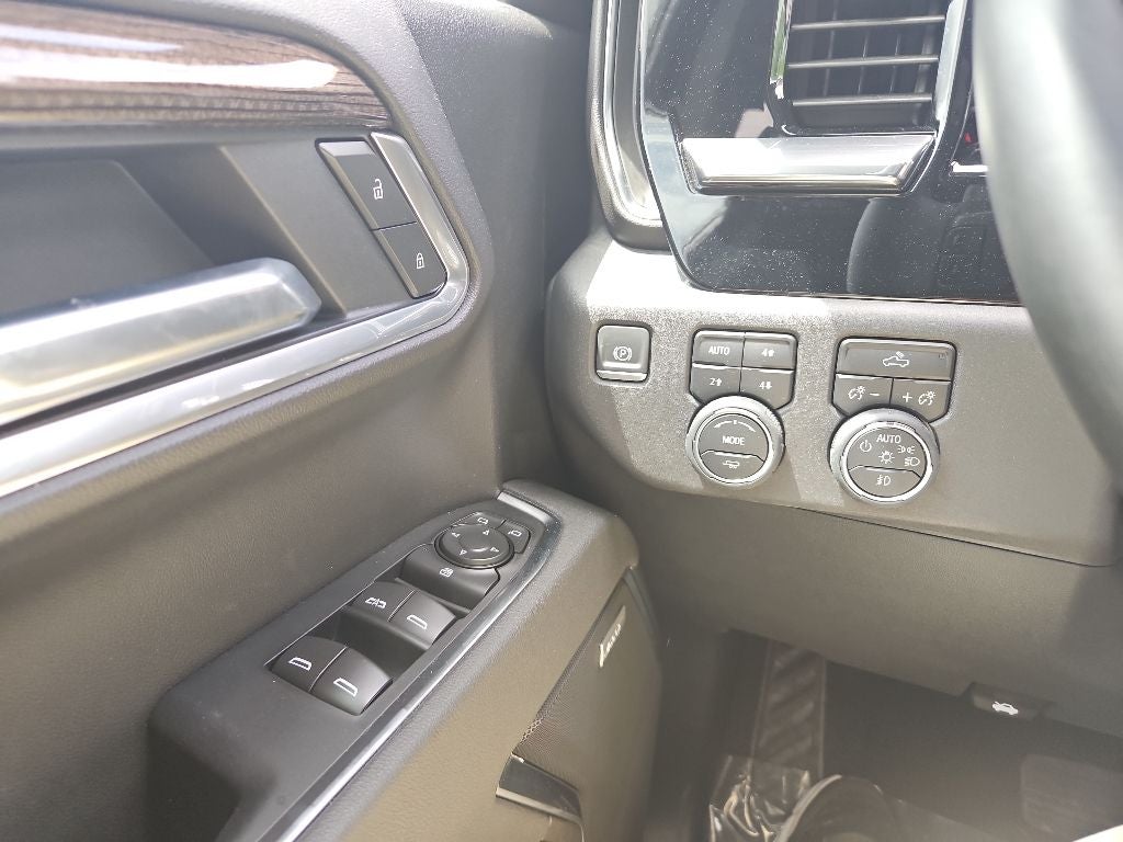 2025 Chevrolet Silverado 1500 4WD Crew Cab Short Bed LT Trail Boss