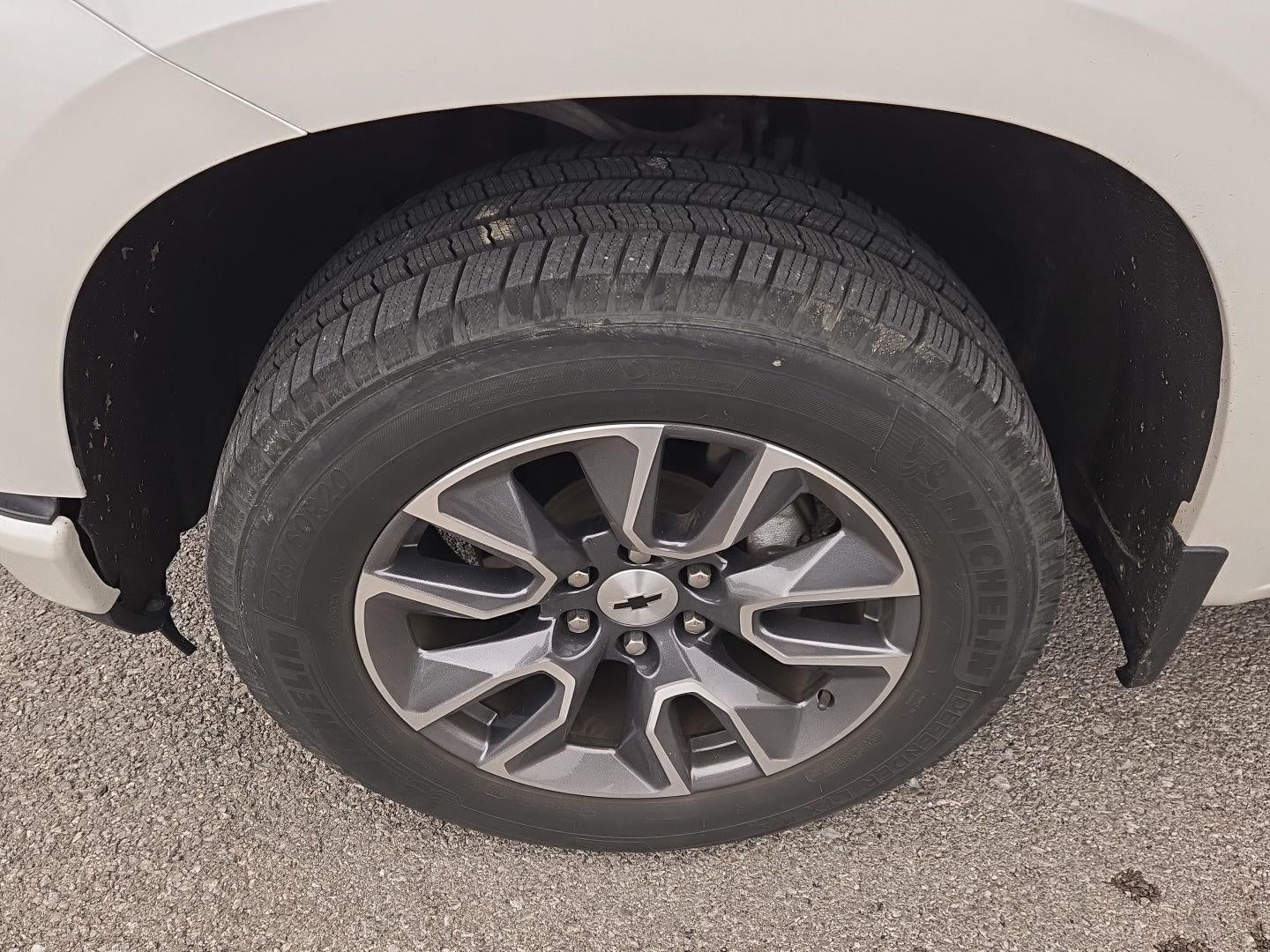 2020 Chevrolet Silverado 1500 4WD Crew Cab Short Bed RST