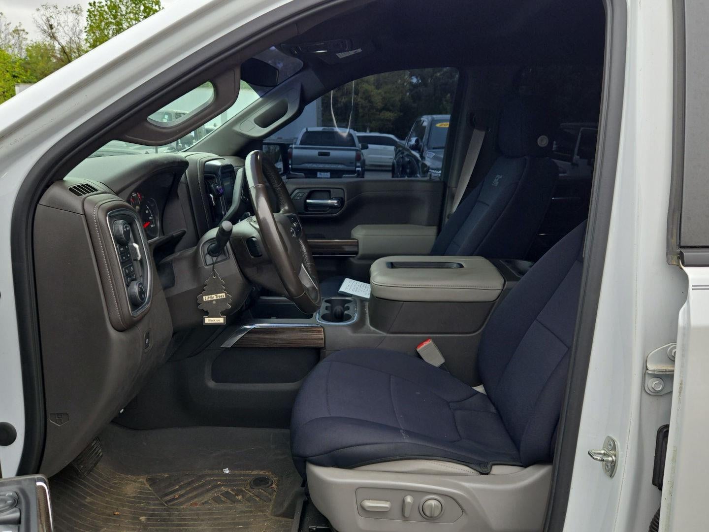 2020 Chevrolet Silverado 1500 4WD Crew Cab Short Bed RST