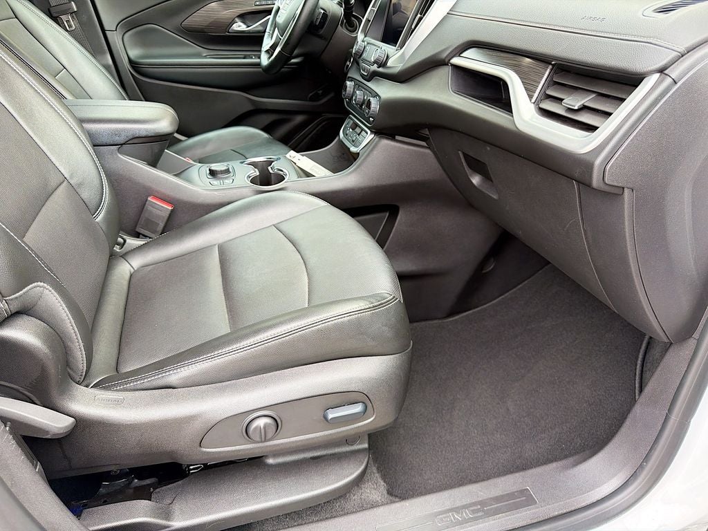 2024 GMC Terrain AWD SLT