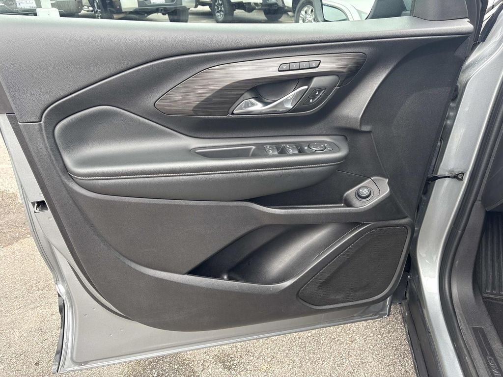 2024 GMC Terrain AWD SLT