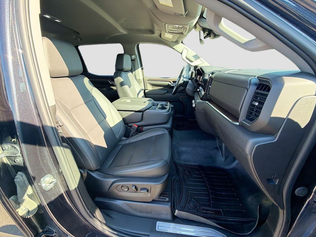 2022 GMC Sierra 1500 4WD Crew Cab Short Box SLT