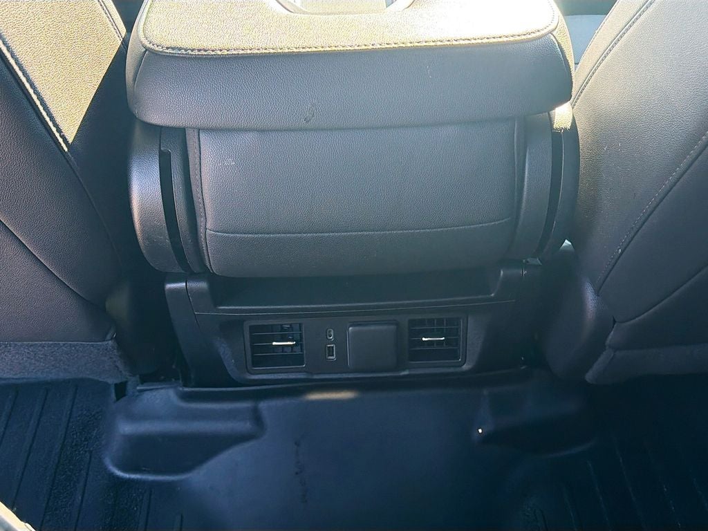 2022 GMC Sierra 1500 4WD Crew Cab Short Box SLT