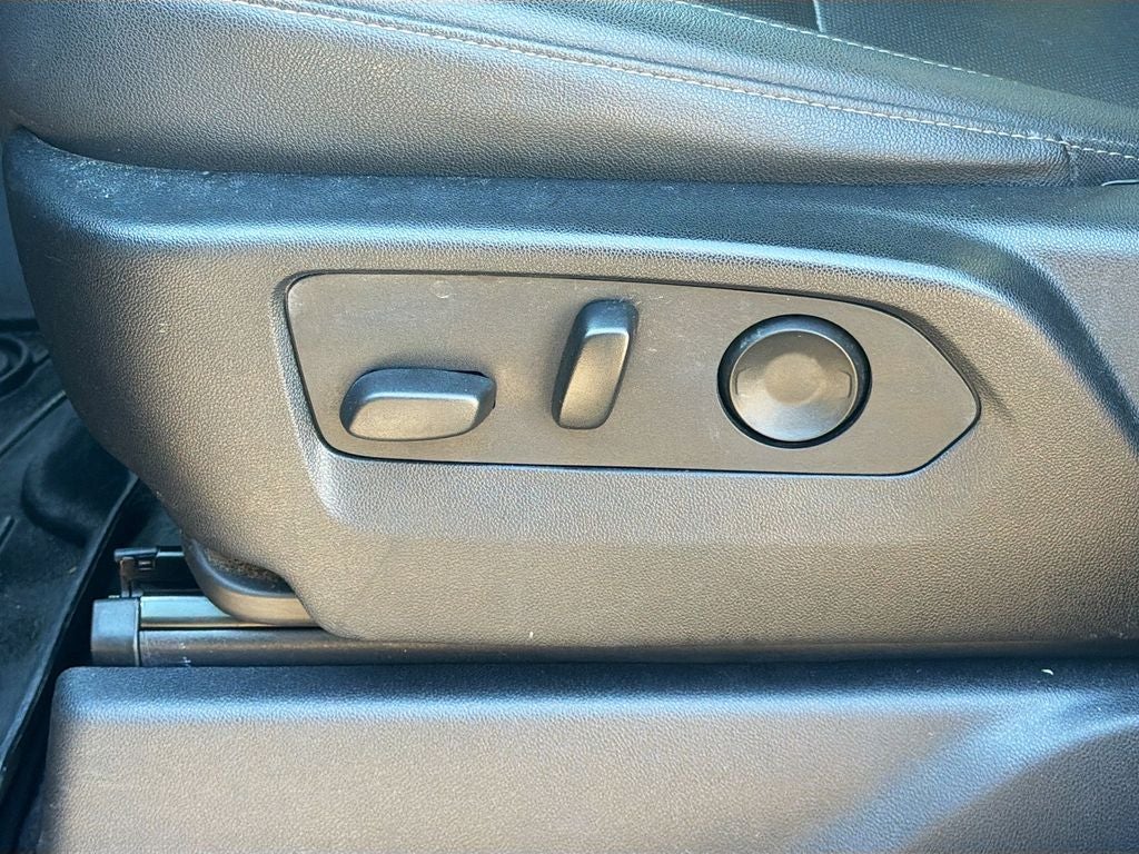 2022 GMC Sierra 1500 4WD Crew Cab Short Box SLT