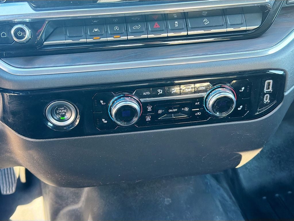 2022 GMC Sierra 1500 4WD Crew Cab Short Box SLT