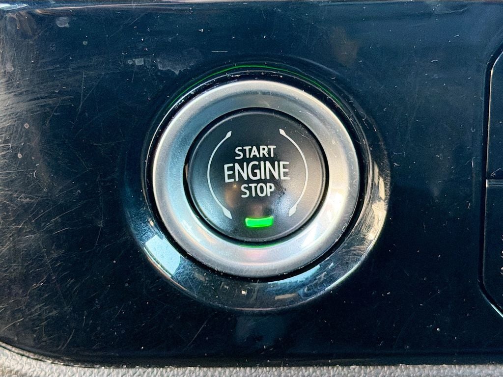 2022 GMC Sierra 1500 4WD Crew Cab Short Box SLT