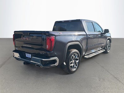 2022 GMC Sierra 1500 4WD Crew Cab Short Box SLT